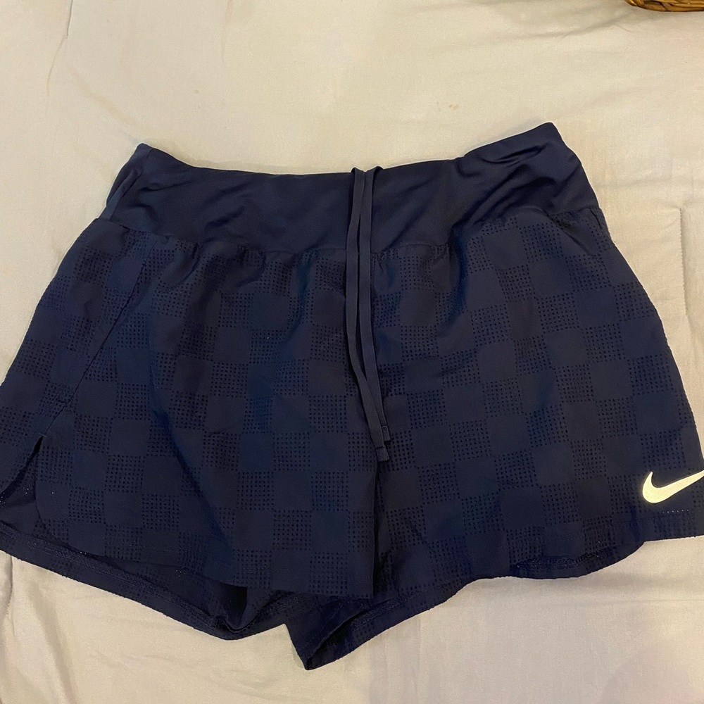 nike navy blue shorts
